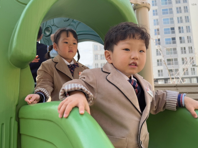 친구와 함께하는 바깥놀이 시간~